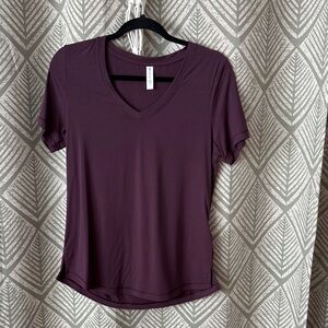 EUC Athleta Dark Purple V-Neck Short Sleeve Tee
